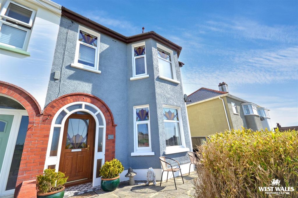 Property photo 2 of 24 1 (4).Jpg