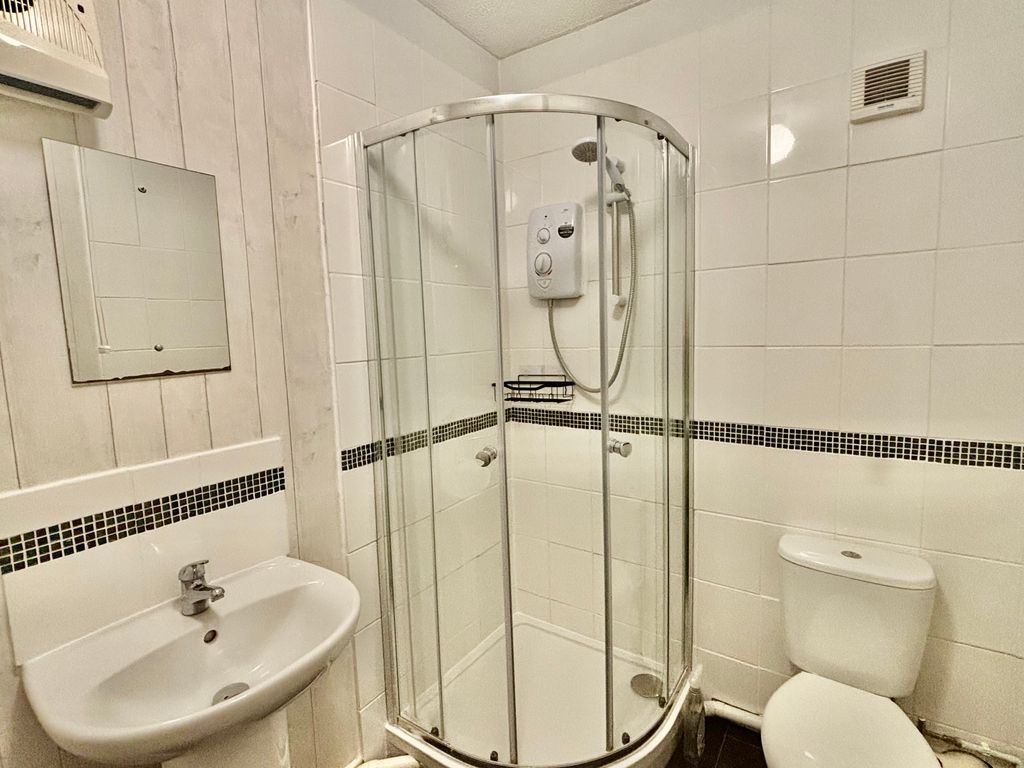 Property photo 2 of 12 Image