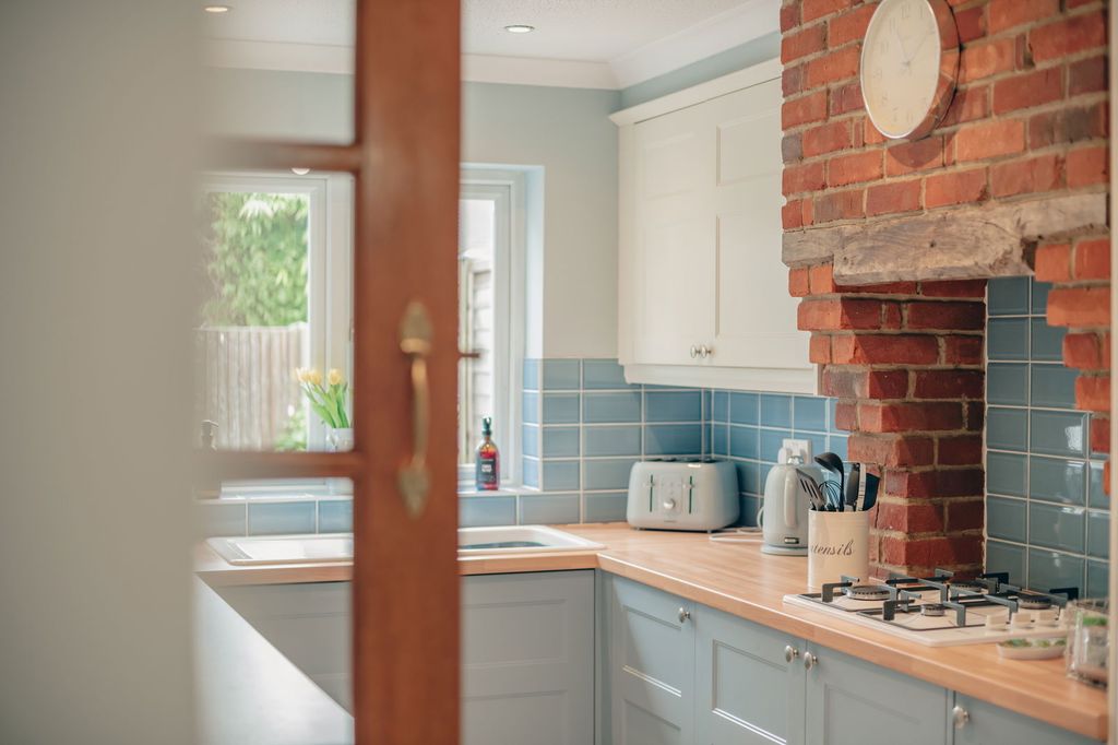 Property photo 2 of 26