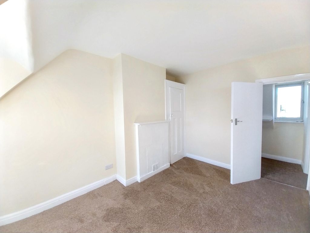Property photo 2 of 12 Photo