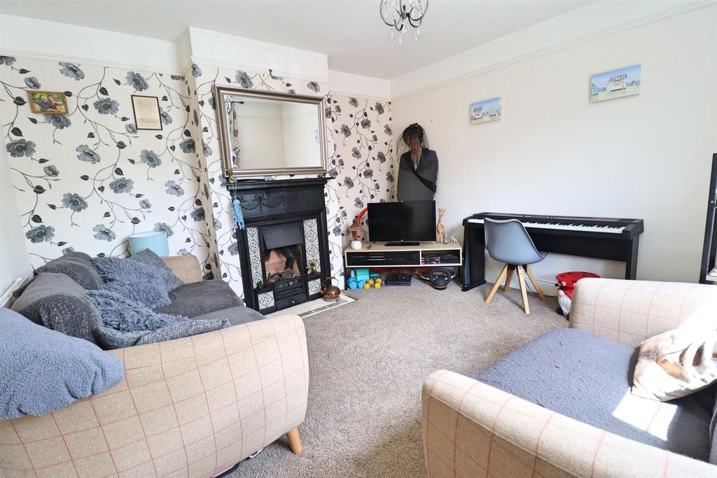 Property photo 2 of 13 Img_0450.Jpg