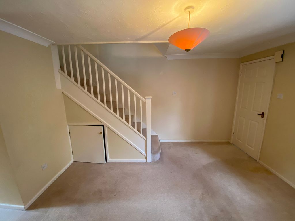 Property photo 2 of 12 Lounge