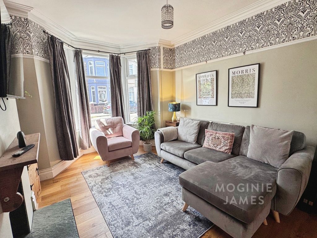 Property photo 3 of 16 Pbox-Img.Jpg