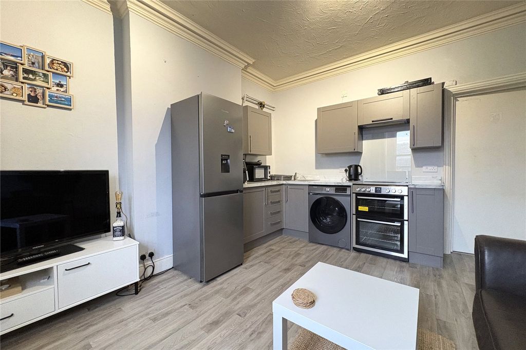 Additional image 7 of 1 bed flat for saleSt. Michaels Road, Aldershot, Hampshire GU12