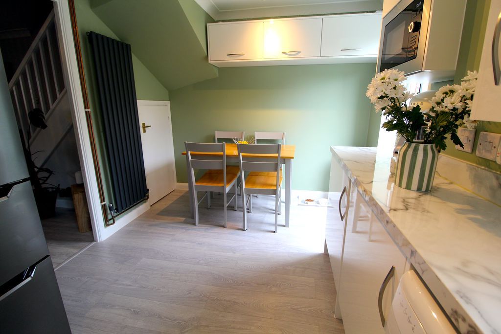 Property photo 3 of 10 Kitchen/Diner
