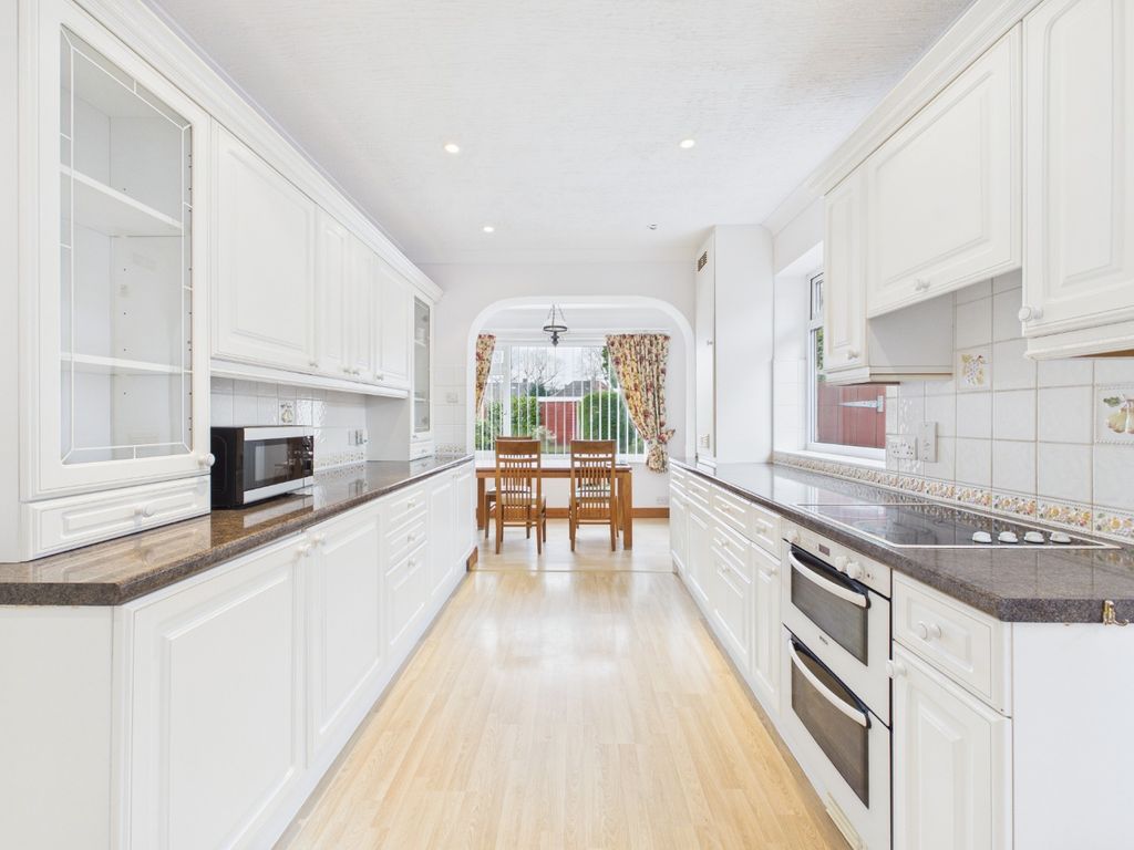 Property photo 2 of 13 4494595