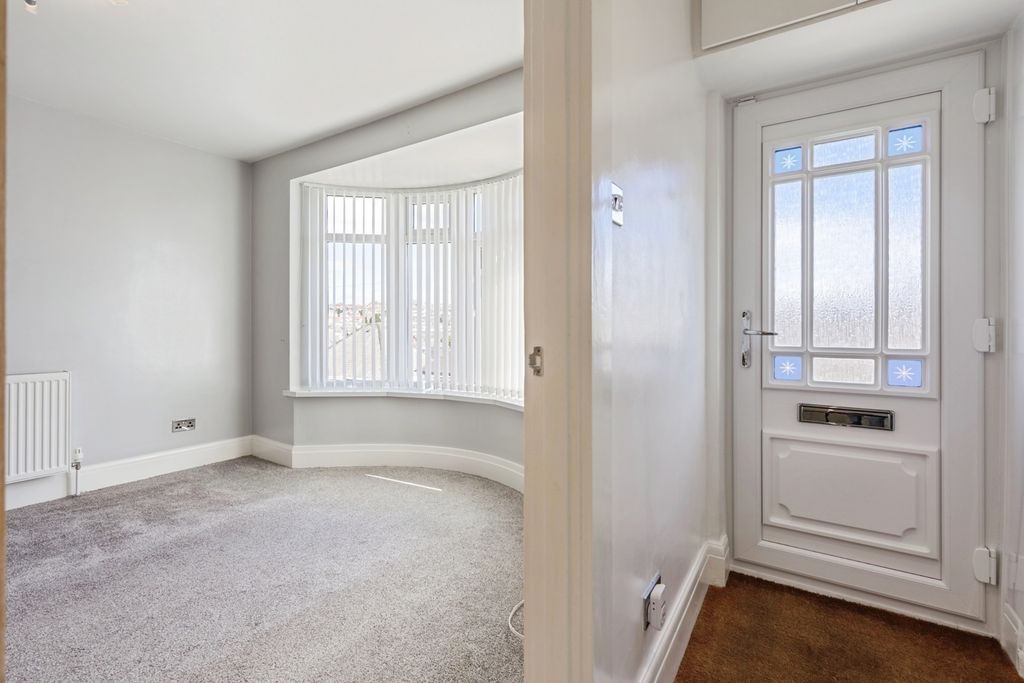 Property photo 2 of 20 Pbox-Img.Jpg