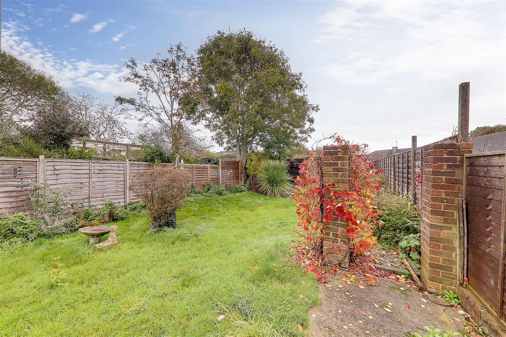 Property photo 3 of 12 Img_6580-Img_6582.Jpg