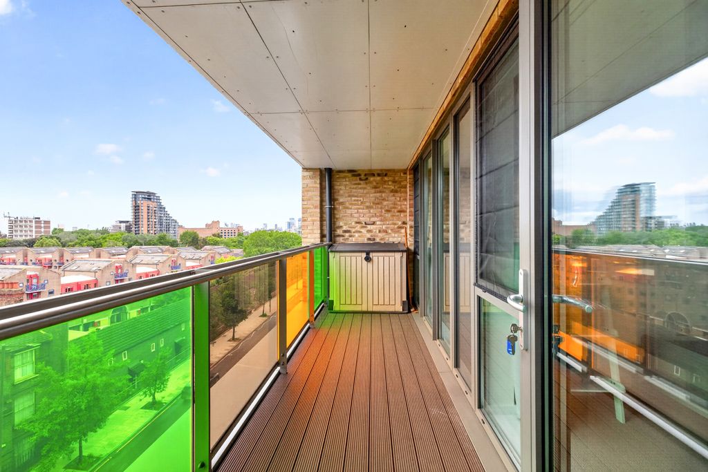 Property photo 2 of 20 Balcony