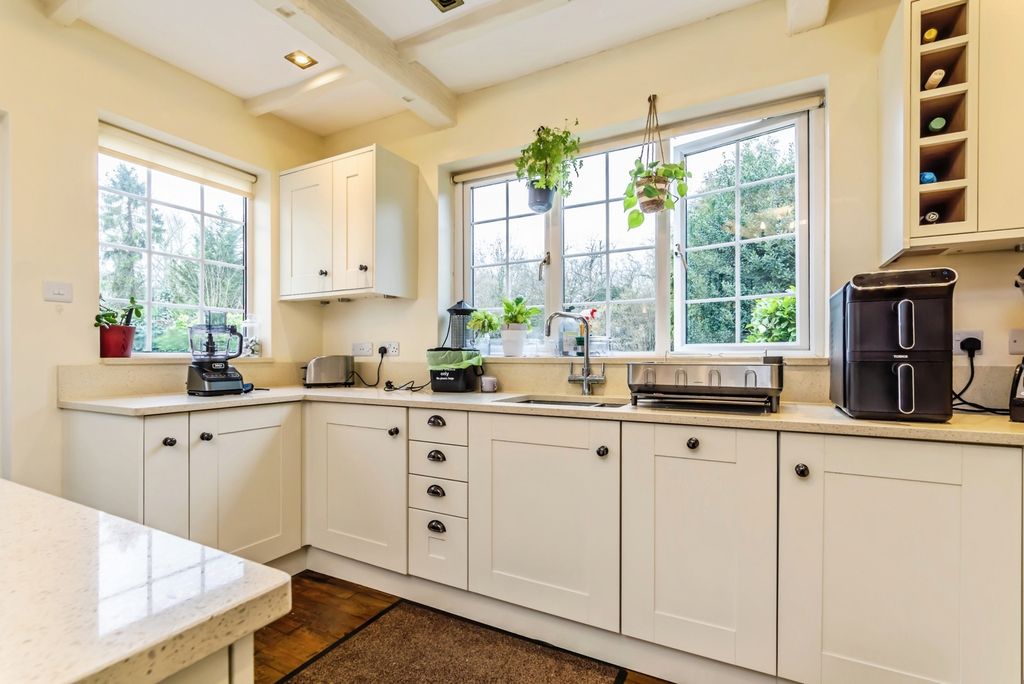 Property photo 2 of 20 Pbox-Img.Jpg