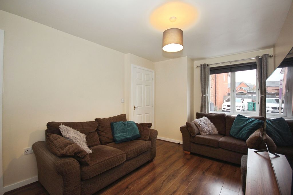 Property photo 2 of 14