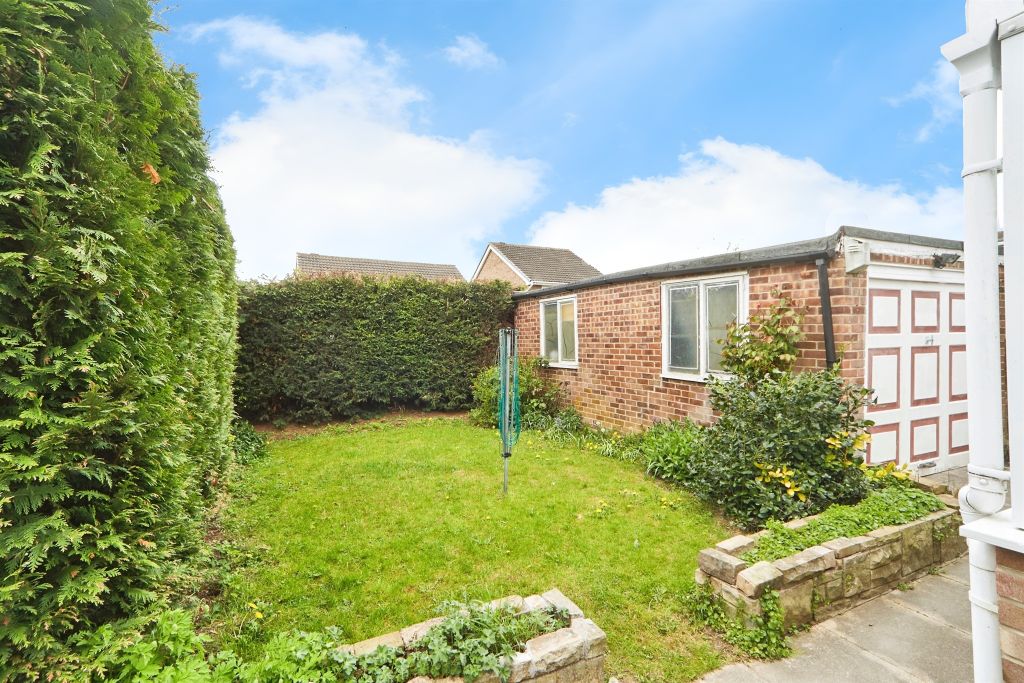Property photo 2 of 17