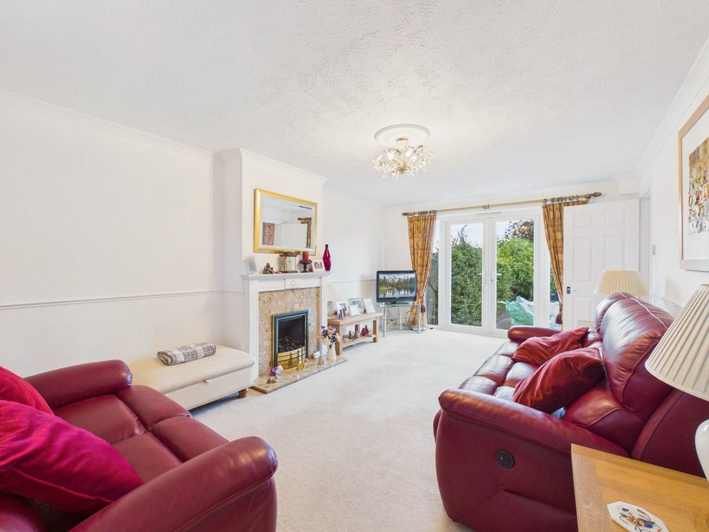 Property photo 3 of 19