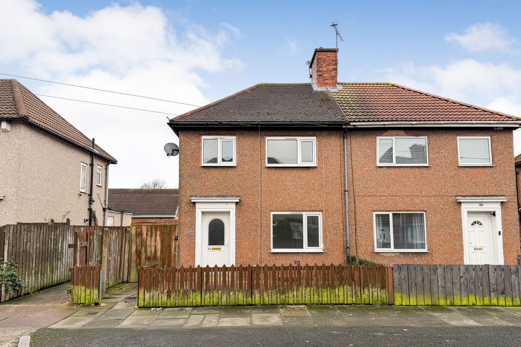Property photo 1 of 18 34 Princes Gardens, Blyth, Northumberland, Ne24 5Hj