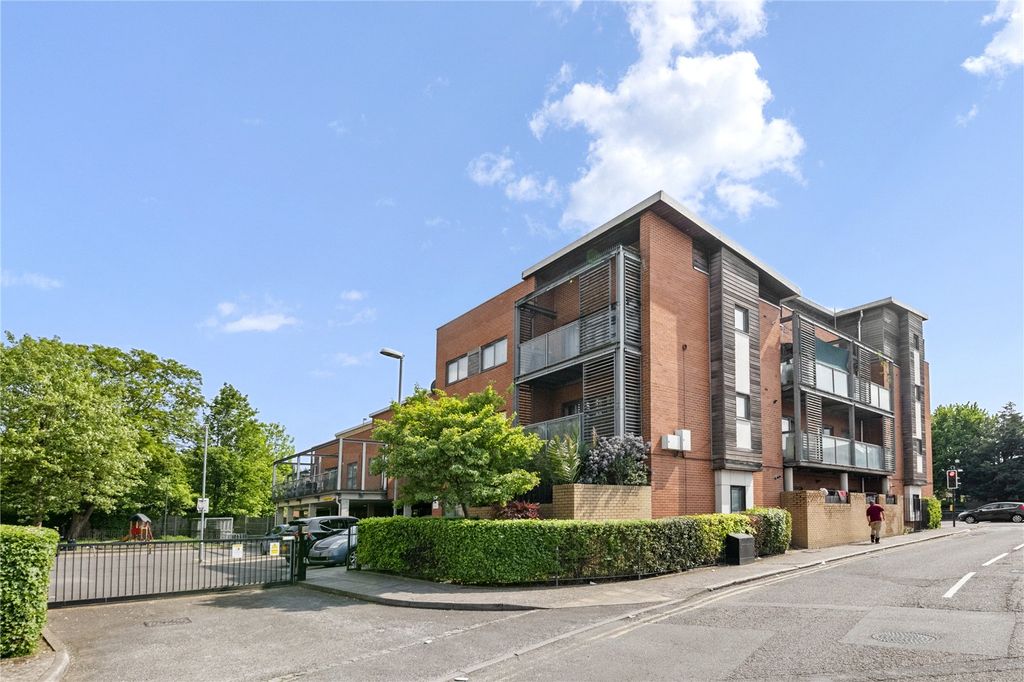 Property photo 1 of 16 Picture No. 06