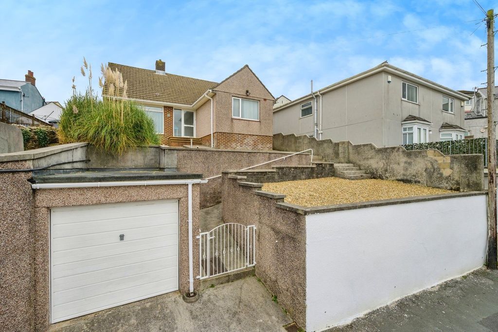 Property photo 1 of 22