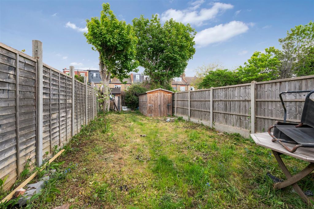 Property photo 3 of 17