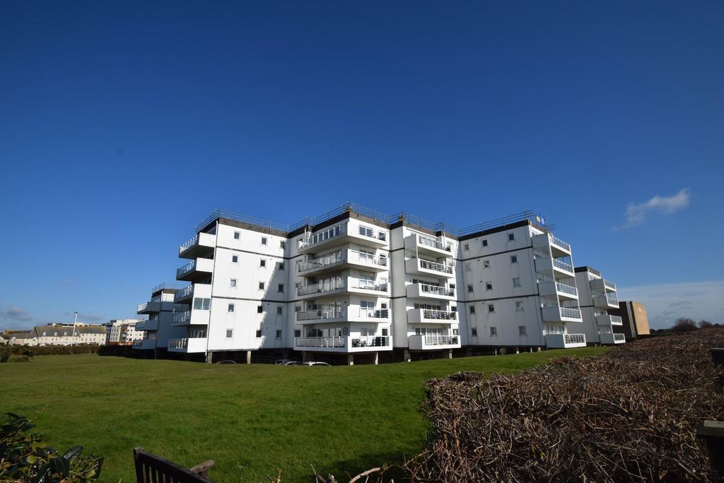Property photo 1 of 10 7 Monarch House Outside 2.Jpg