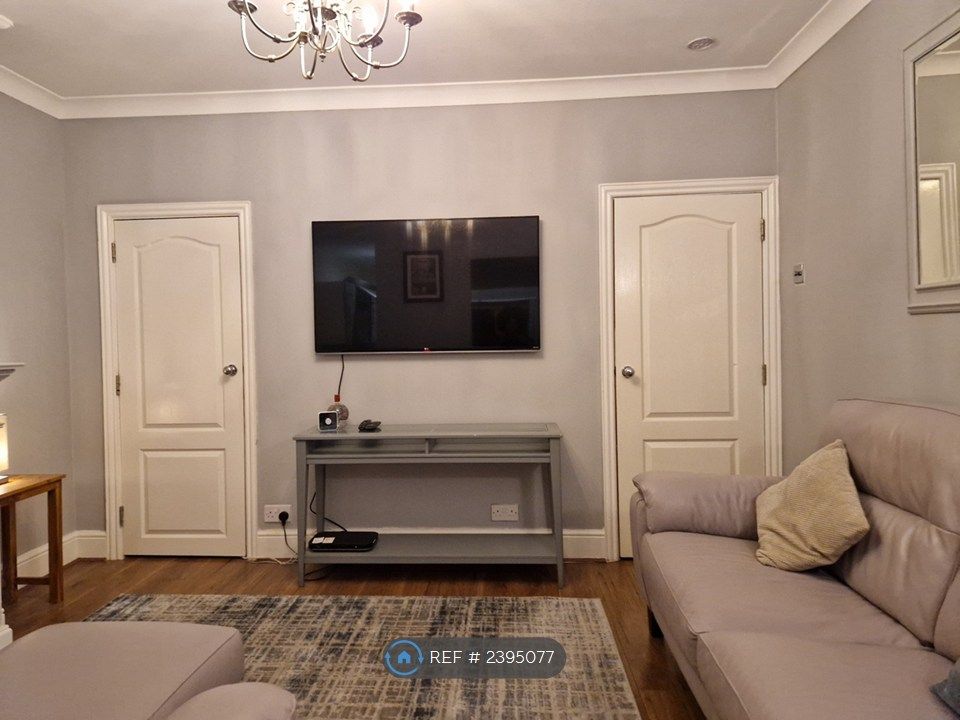 Property photo 3 of 24