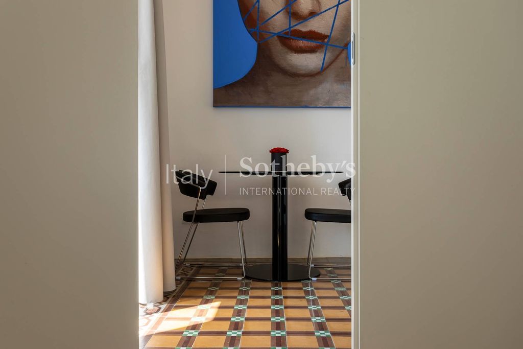 Property photo 3 of 33