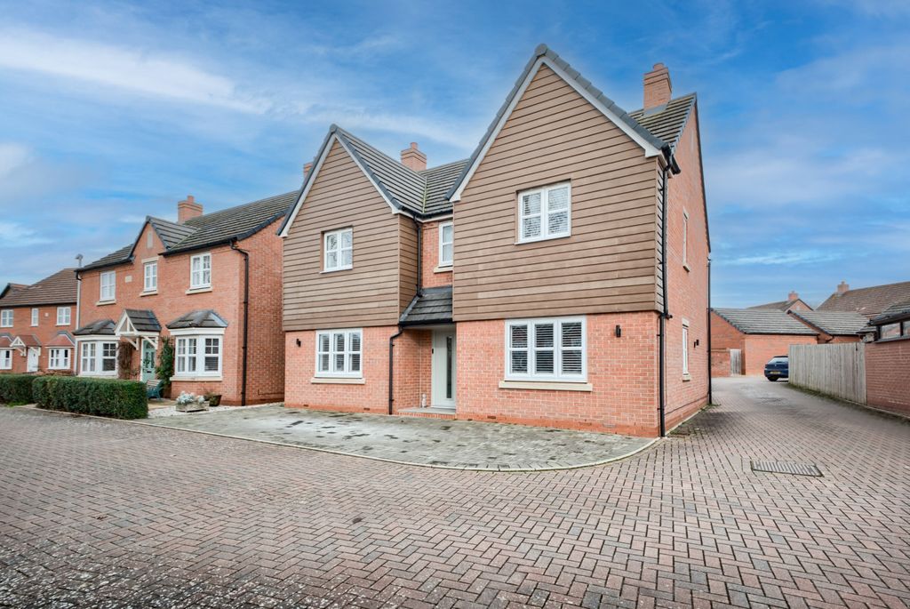 Property photo 1 of 27 Xh2A2441-Hdr(3)-Edit