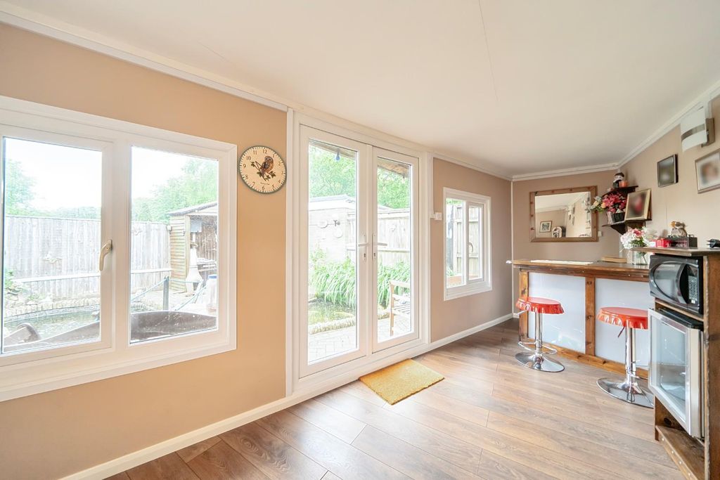 Property photo 2 of 16 1463019-5-6A0d9A9c274Cf.Jpg