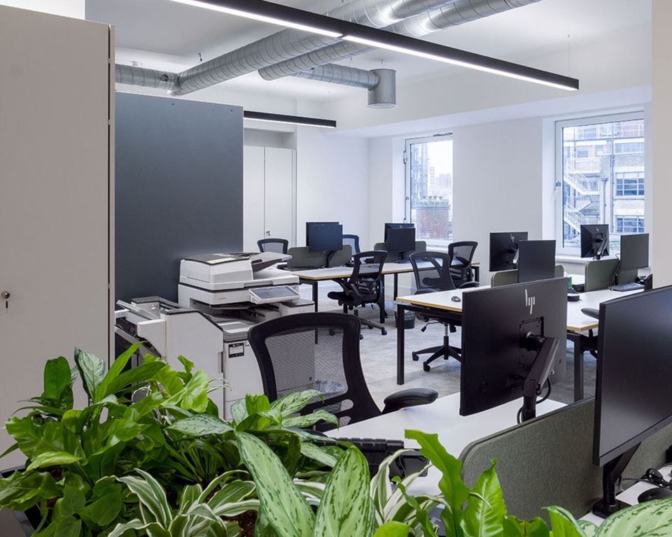 Property photo 3 of 11 31 Temple Street  Office.Jpg