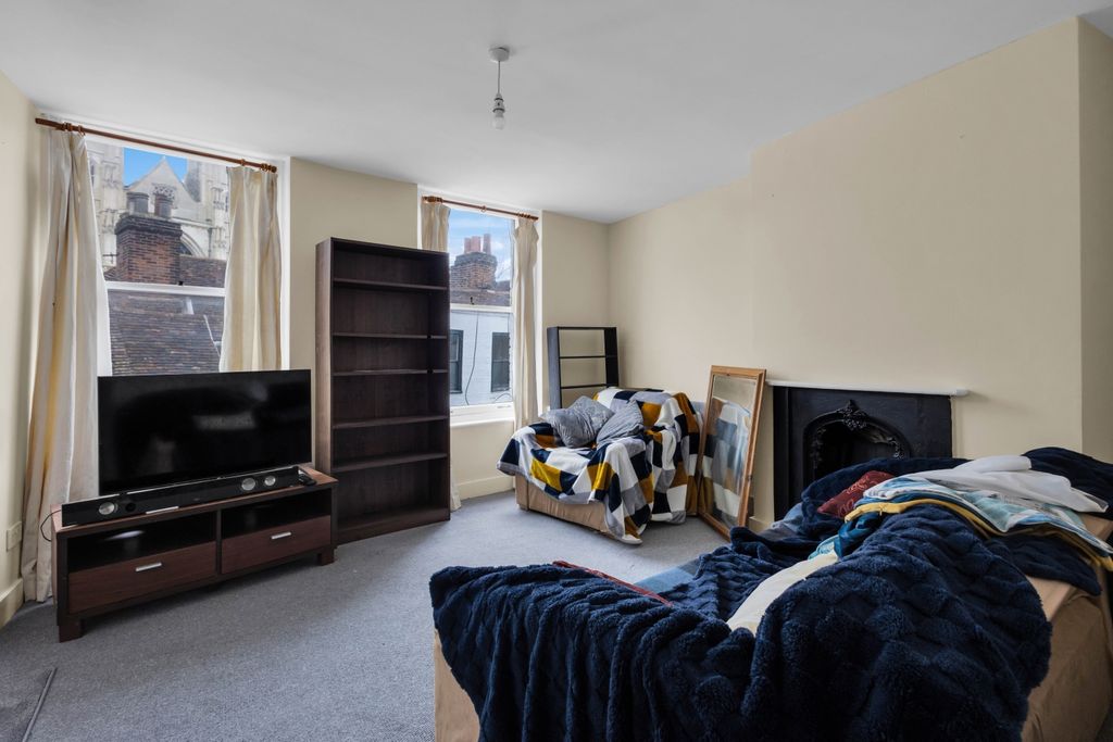 Property photo 3 of 9 0A6A5272