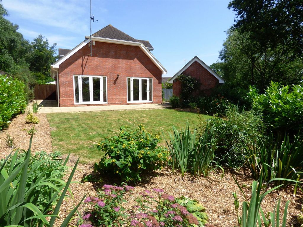 Property photo 3 of 24