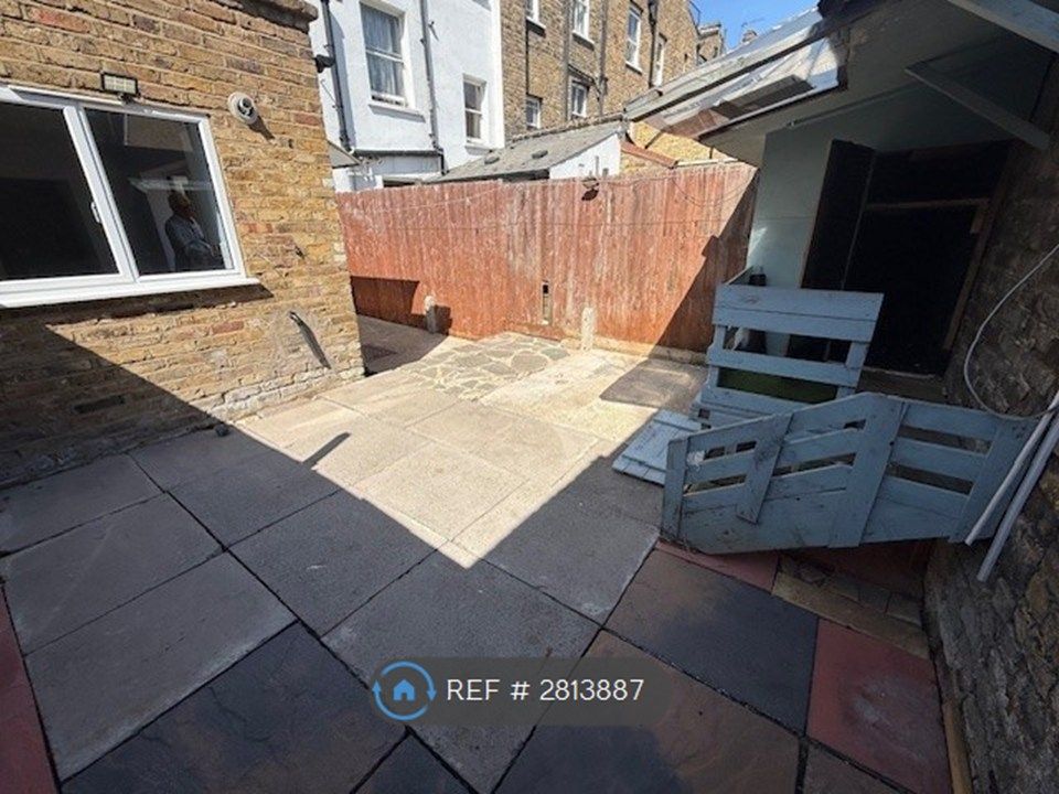 Property photo 2 of 28 Garden Area