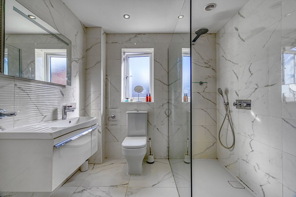 Additional image 18 of 5 bed detached house for saleMeadow Croft, Cross Lanes, Wrexham LL13