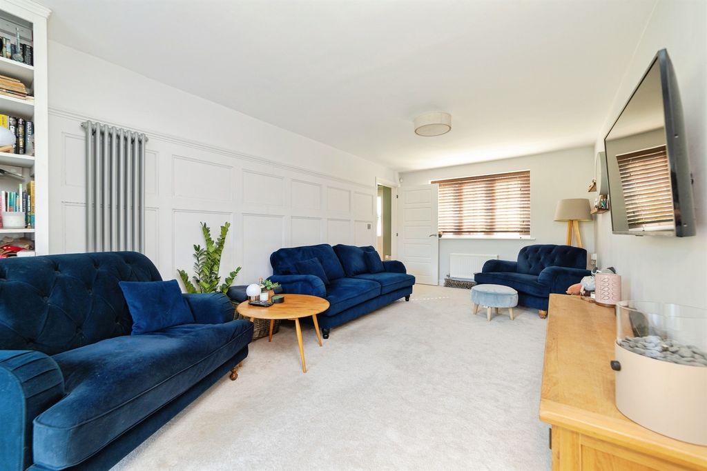 Property photo 3 of 20