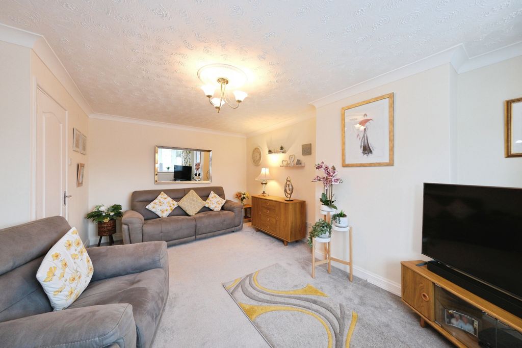 Property photo 3 of 20 Img_6356