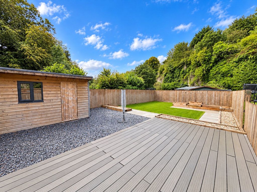 Property photo 3 of 12 3 - Picture No. 03