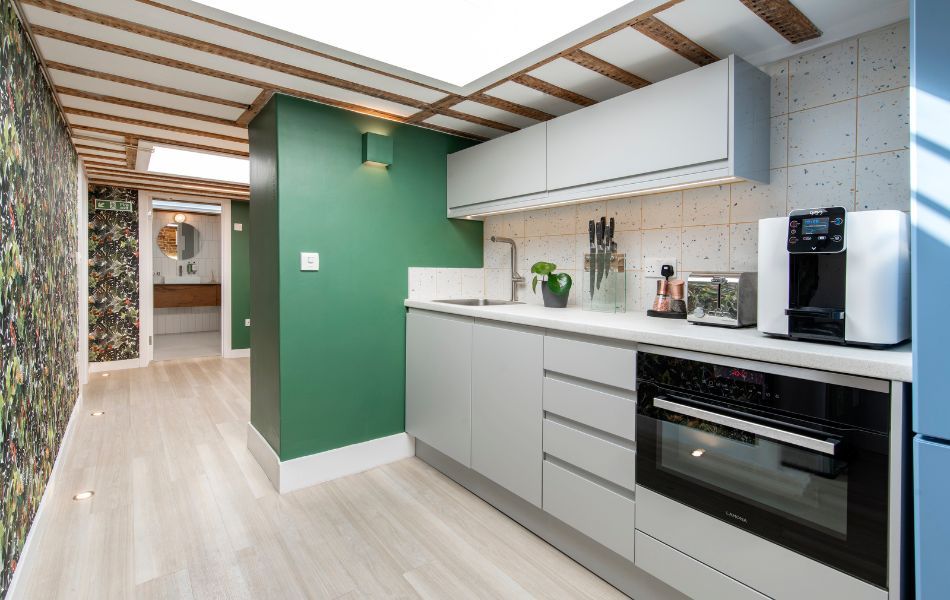 Property photo 2 of 6