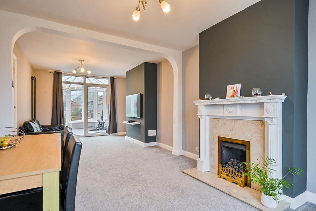 Property photo 3 of 19 Reception