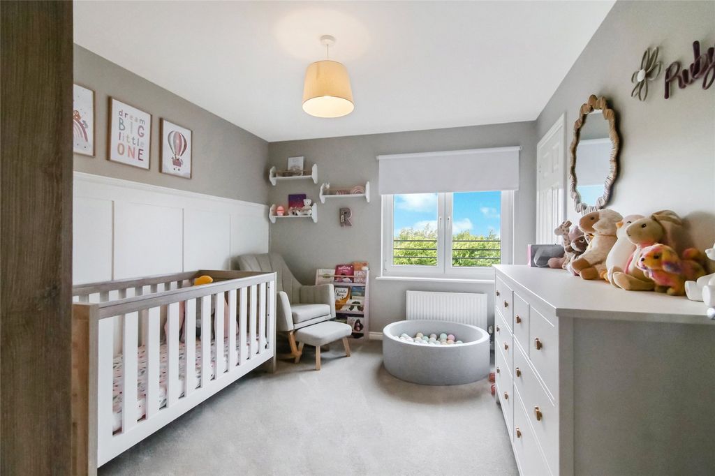 Additional image 9 of 4 bed terraced house for saleInchgreen Gardens, Greenock, Inverclyde PA15