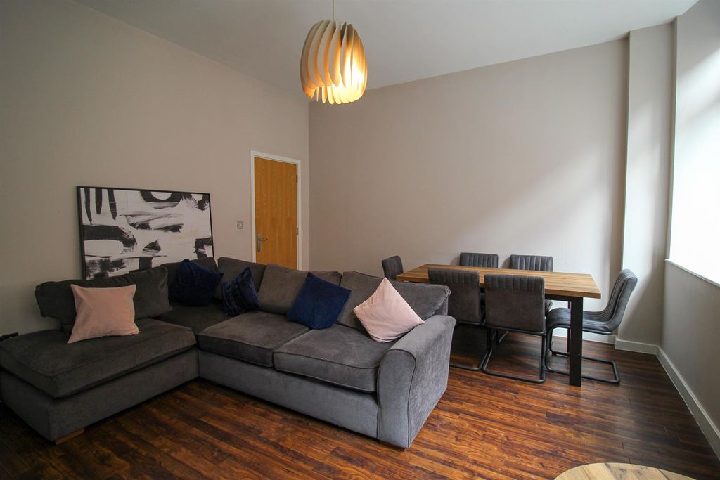 Property photo 2 of 19 Img_6285