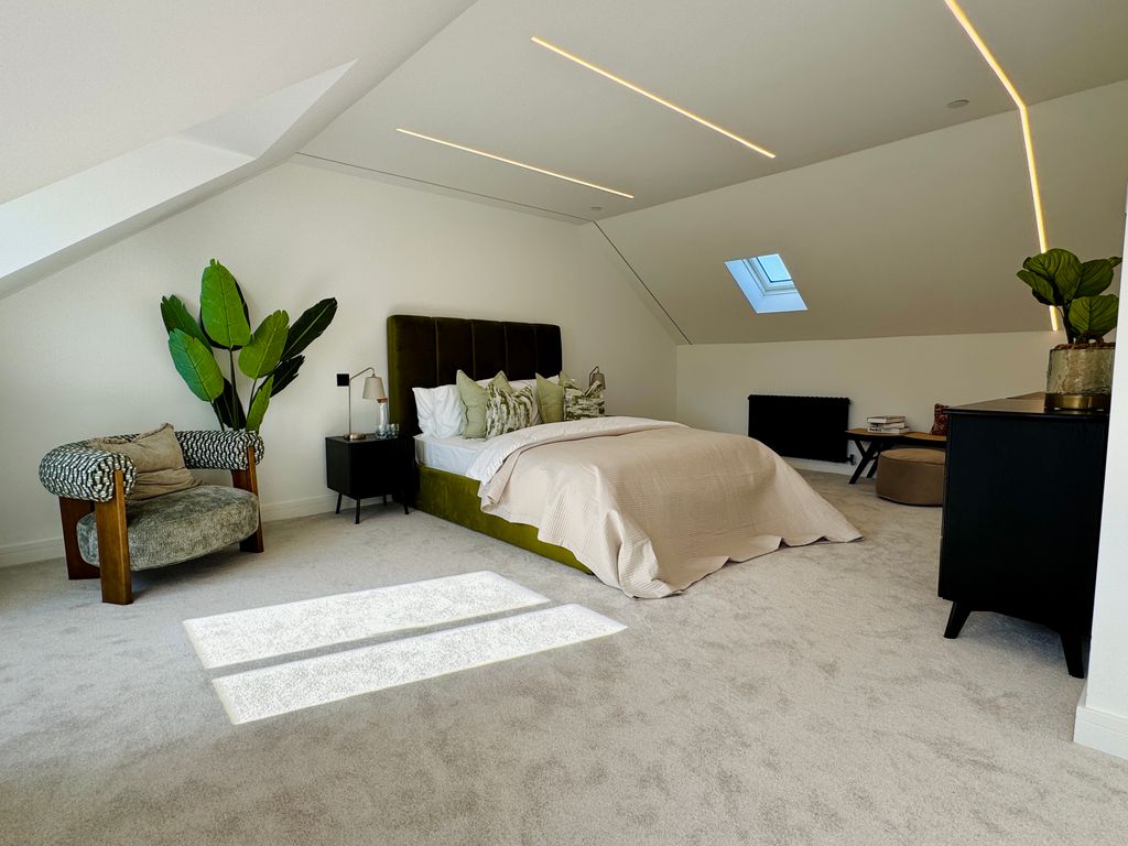 Additional image 15 of 5 bed property to rentClos Y Gorlan, Llanelli SA14