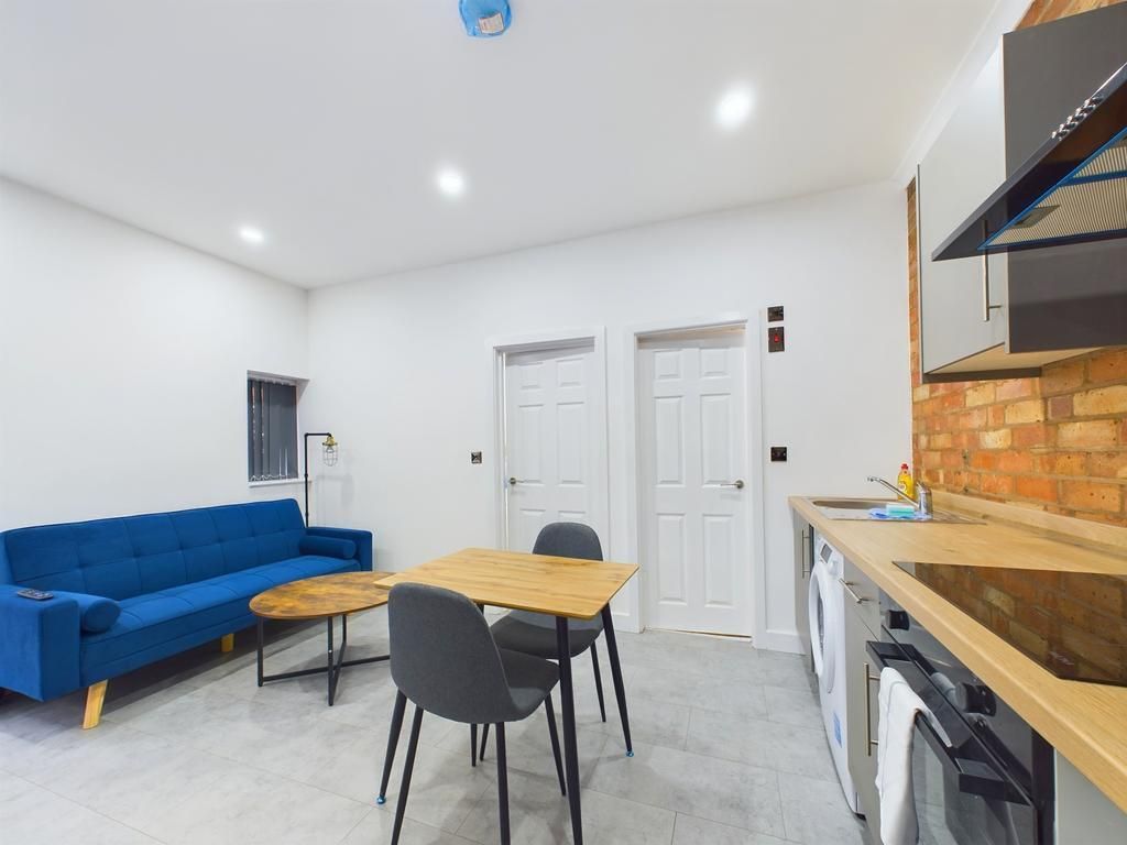 Property photo 2 of 5