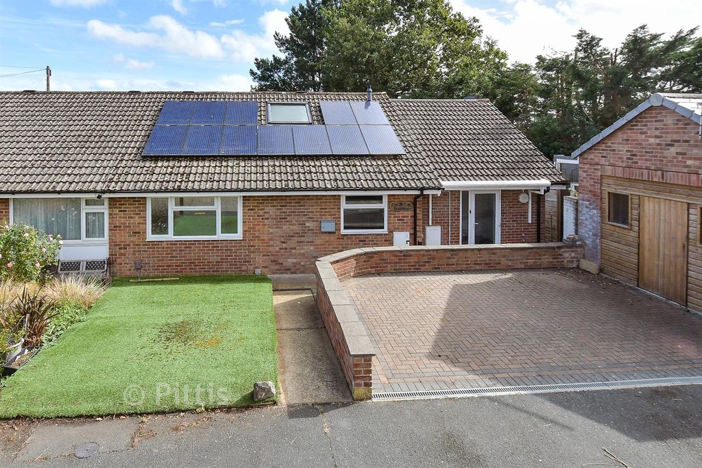 Property photo 1 of 18 External (Web)