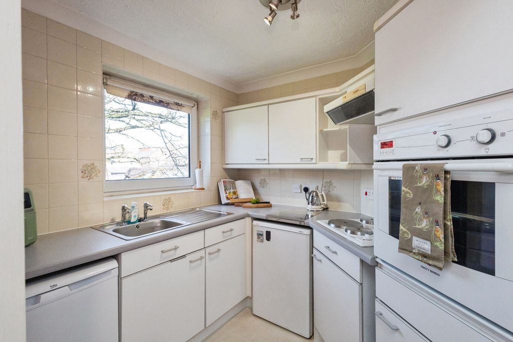 Property photo 2 of 17 Pbox-Img.Jpg