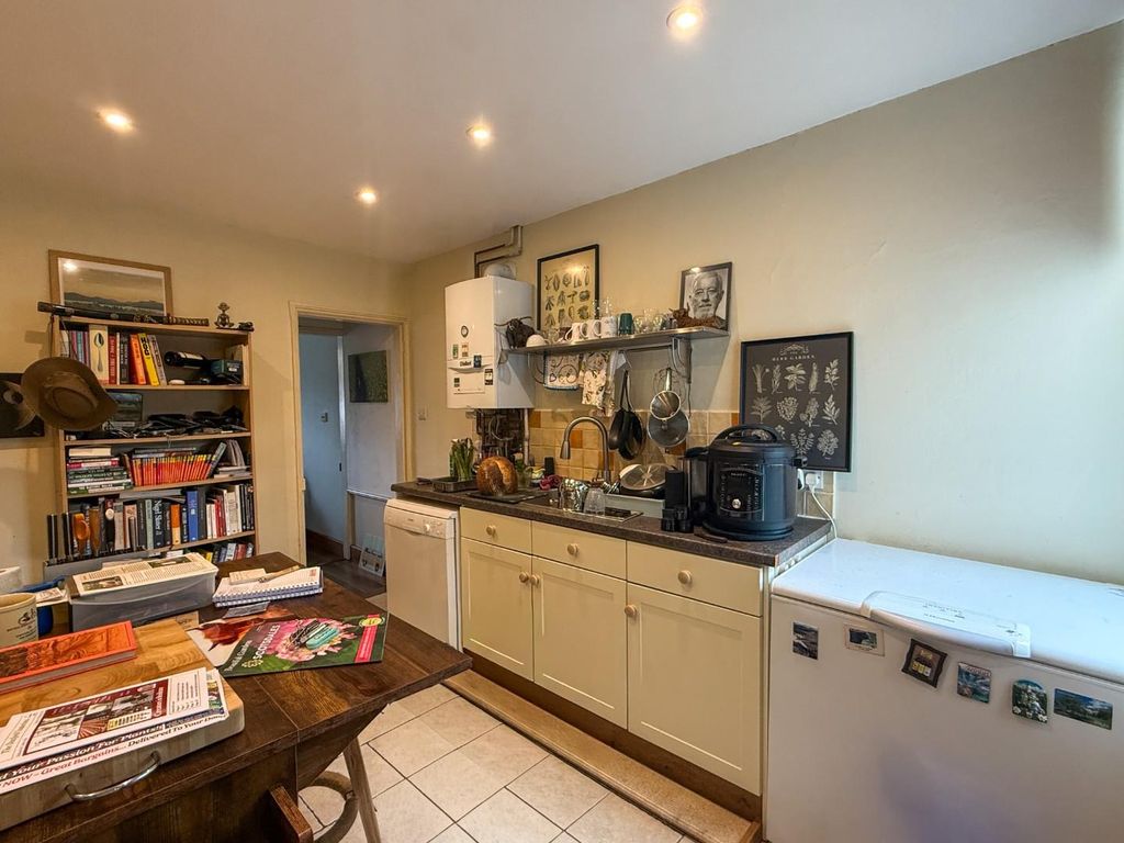 Property photo 2 of 15 Kitchen