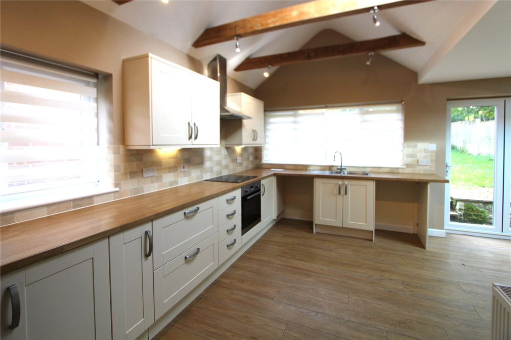 Property photo 2 of 10 Picture No. 22