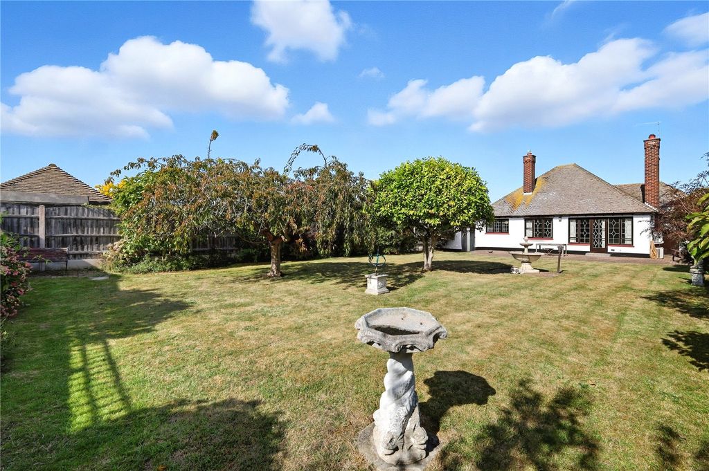 Property photo 3 of 13 Picture No. 18