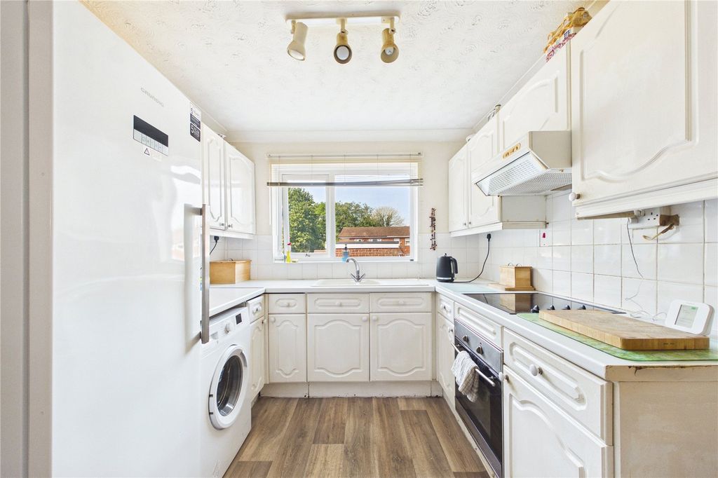 Property photo 3 of 13 Kitchen