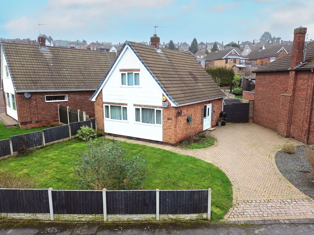 Property photo 1 of 19 Front