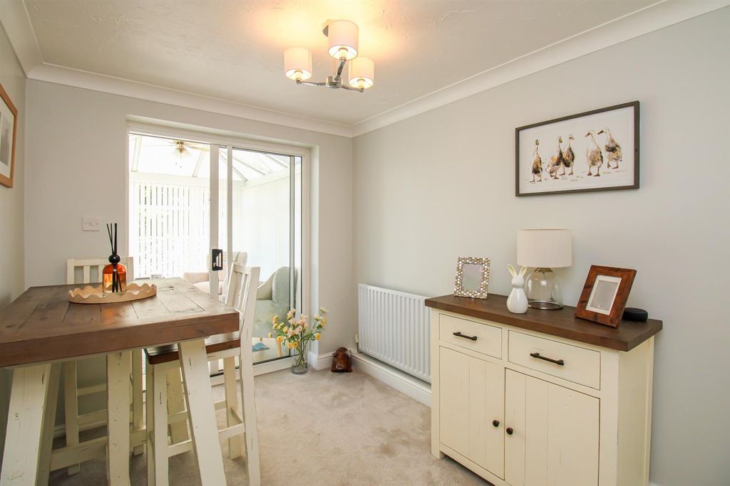 Property photo 3 of 13 Dining Room