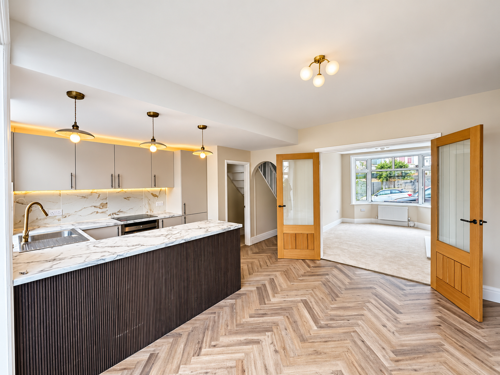 Property photo 3 of 17 Kitchen Diner