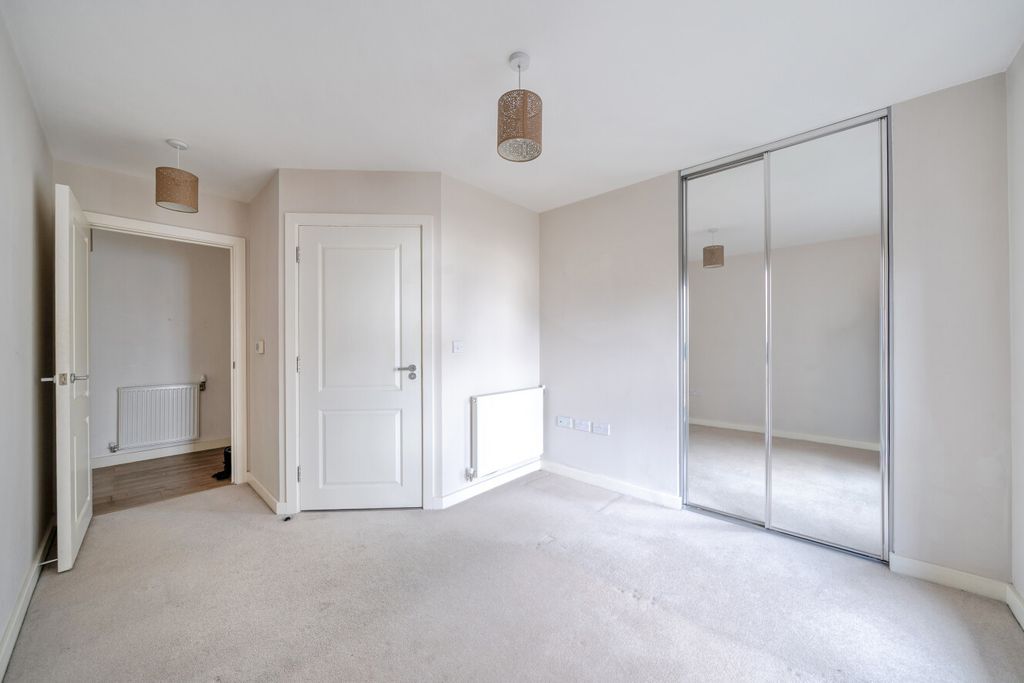 Property photo 3 of 10 1435533-16-69c40A...